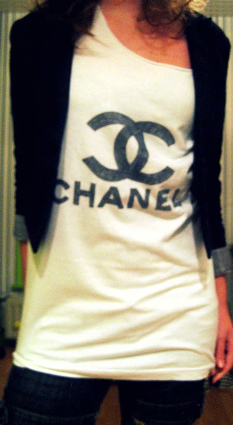 replica chanel t shirts uk|More.